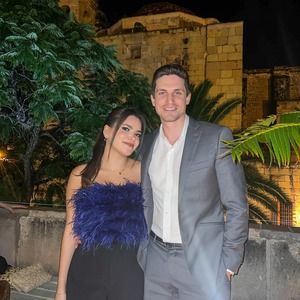 Meet your Posher, Bella